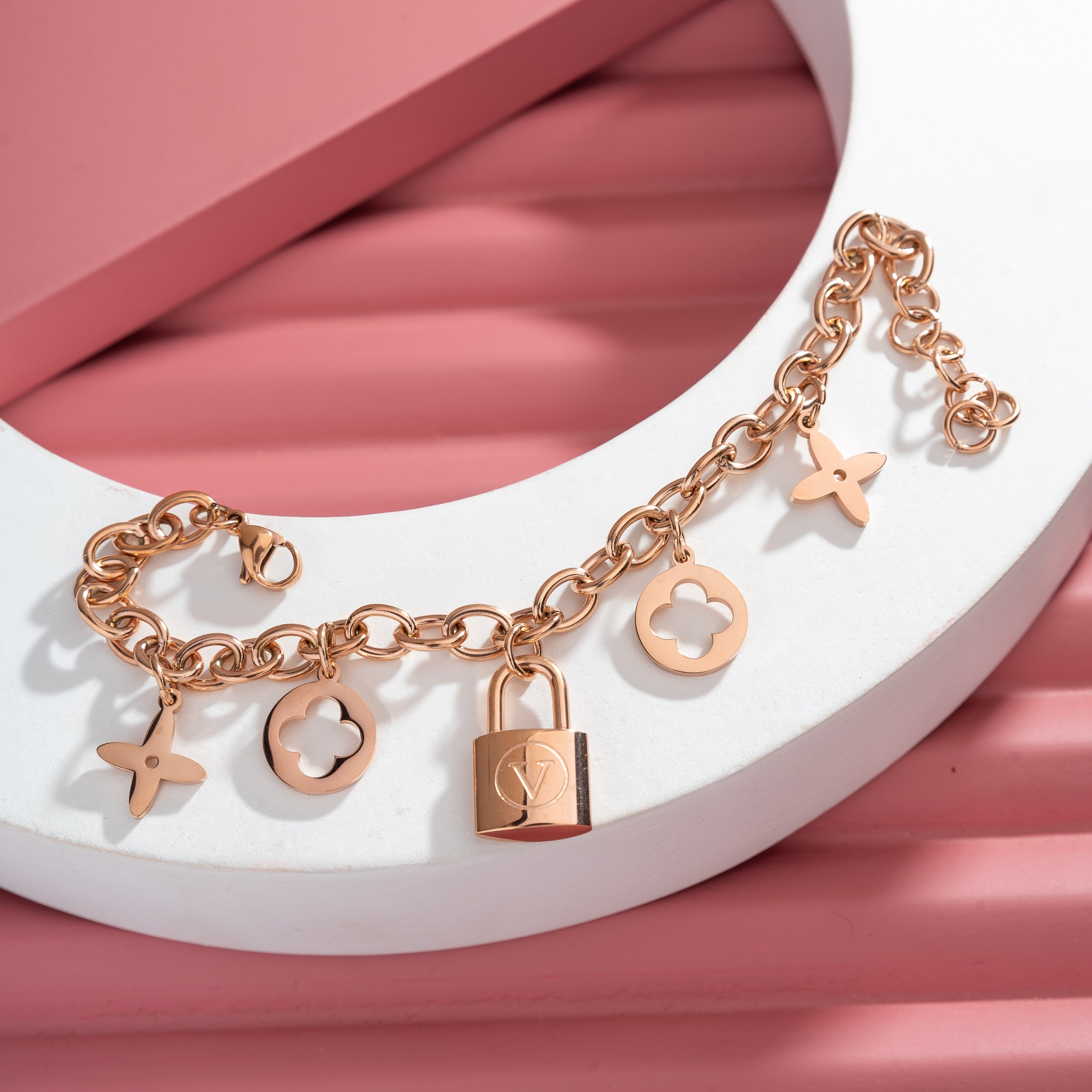 Locked Star Bracelet